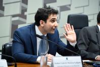 PF intima Galípolo e Campos Neto para depor como testemunhas no caso Master
