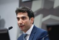 Copom deixa novos cortes na Selic em aberto e ressalta incerteza na economia