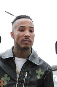 Fotos mostram Gato Preto chegando à delegacia