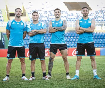 Fotos do Racing no Defensores del Chaco, em Assunção, antes de enfrentar o Cruzeiro
