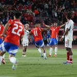 Com gol e assistência de Vargas, Chile vence Venezuela de virada pelas Eliminatórias