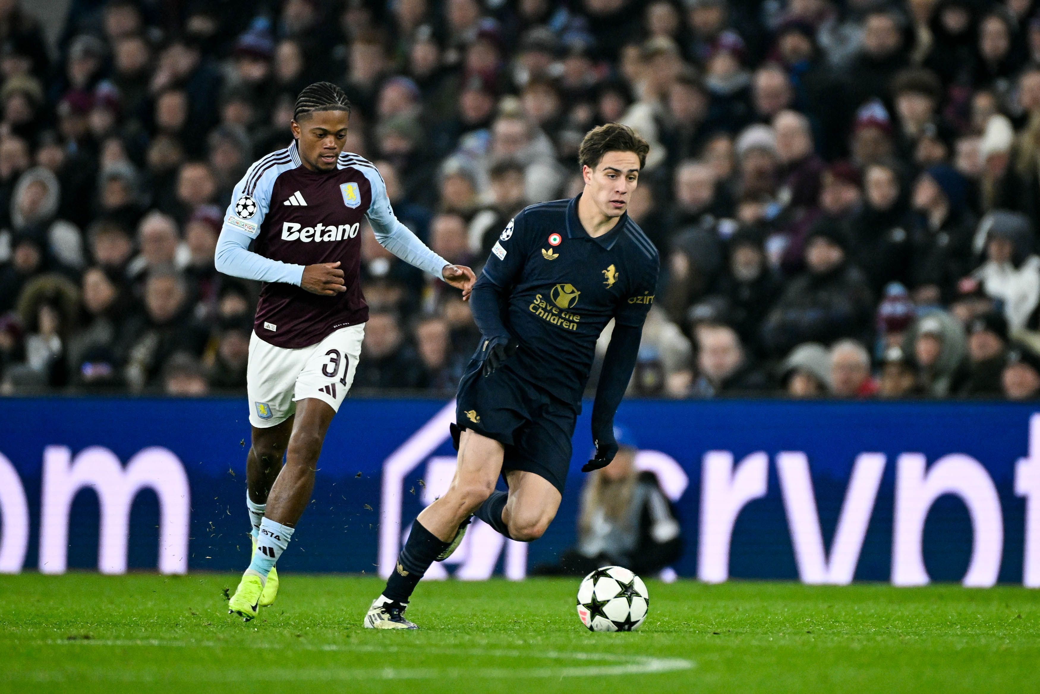 Aston Villa e Juventus ficam no empate e seguem sem 'embalar' na Champions League