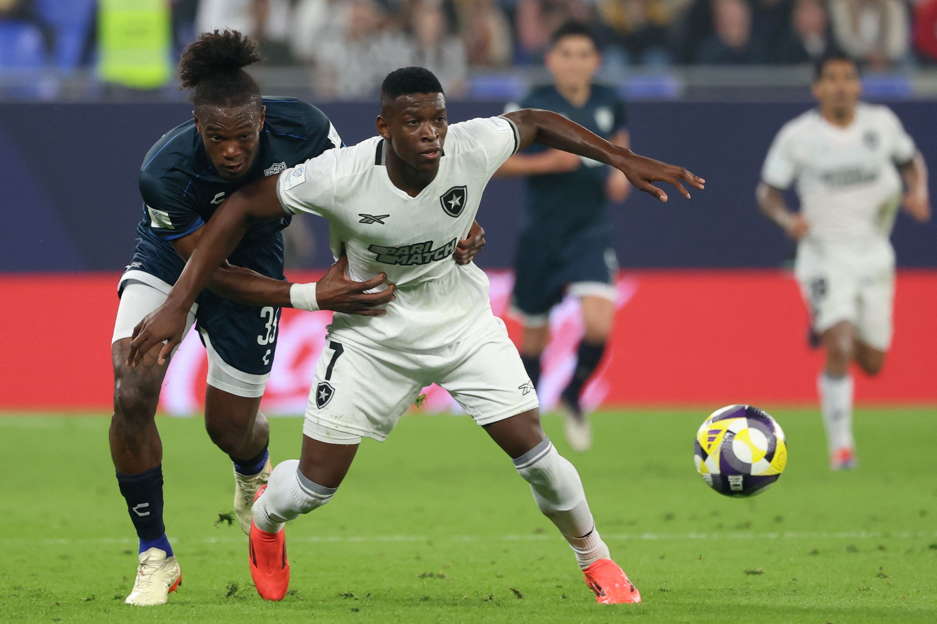 Botafogo deixa de 'encher o bolso' com eliminação para o Pachuca no Intercontinental