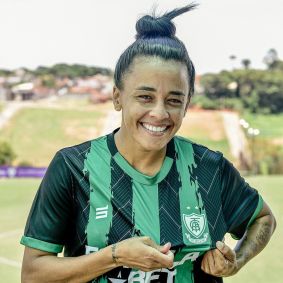 Reforços do América na equipe feminina