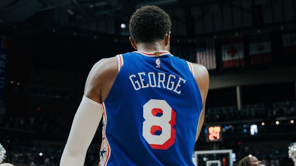 Astro da NBA se lesiona e deve perder primeiros jogos da temporada