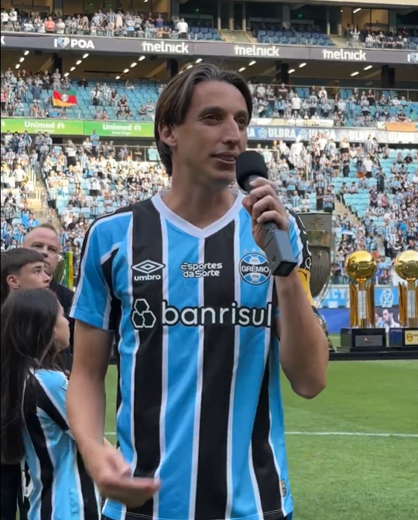 Geromel se despede do Grêmio com homenagens após aposentadoria
