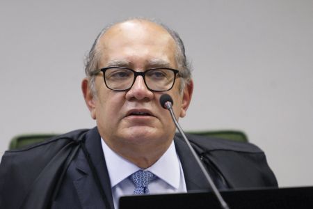 O ministro Gilmar Mendes, do Supremo Tribunal Federal, durante evento da Abert em Paris