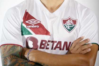 Fluminense lança nova camisa para a temporada 2024