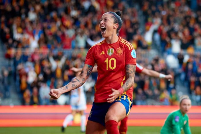 Jenni Hermoso, atacante da Seleção Espanhola Feminina