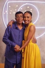 Artistas gravam vinheta de fim de ano
