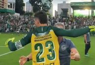 Goiás administra vantagem, empata com Atlético-GO e conquista Campeonato Goiano