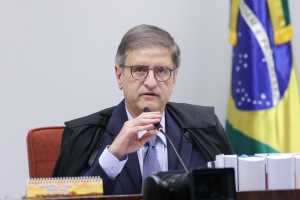PGR pede novo depoimento de Flávio Bolsonaro, e decisão fica nas mãos de Alexandre de Moraes