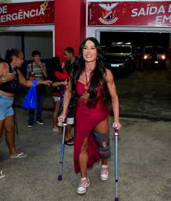 Gracyanne Barbosa na União da Ilha antes de assalto