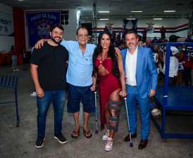 Gracyanne Barbosa na União da Ilha antes de assalto