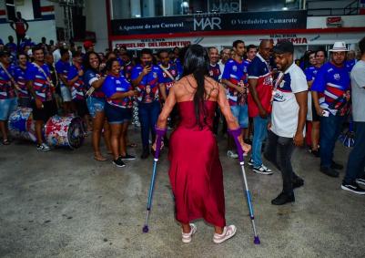 Gracyanne Barbosa na União da Ilha antes de assalto
