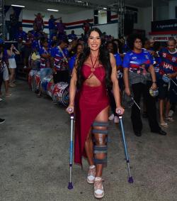 Gracyanne Barbosa na União da Ilha antes de assalto