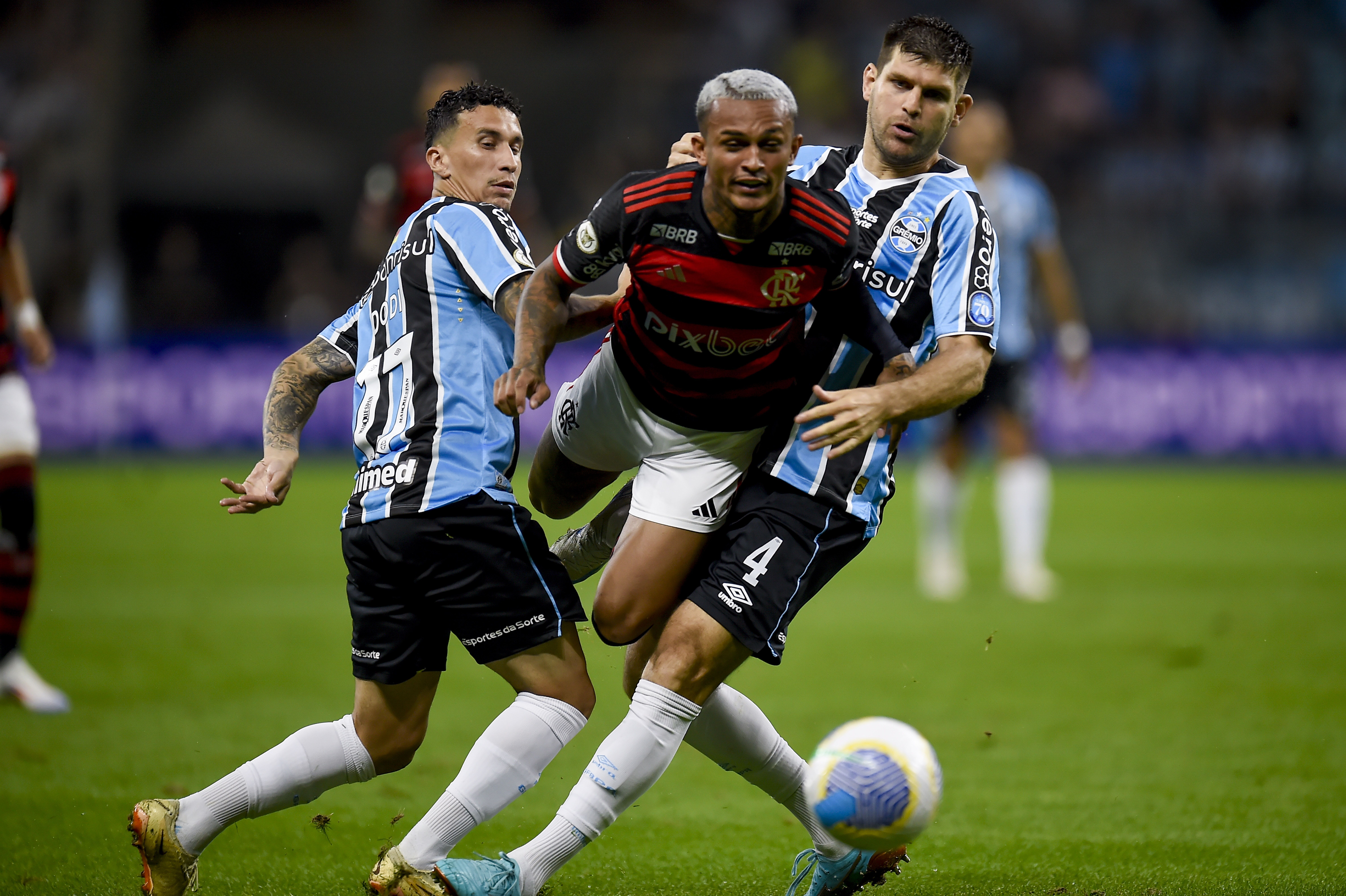 Com returno próximo do Z4, Flamengo se afasta do objetivo de Tite no Brasileirão