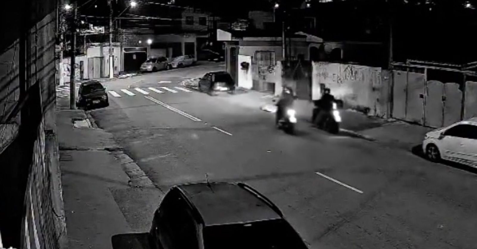 Vídeo: Guarda Civil reage a roubo, mata assaltante e fere comparsa em SP