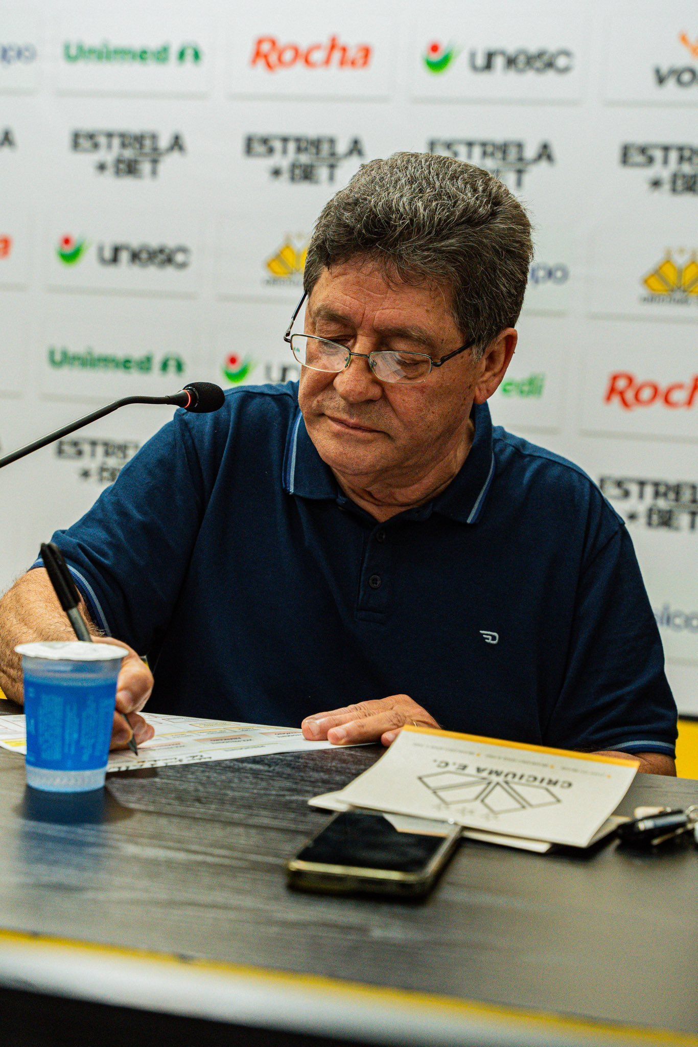 Presidente de clube da Série A revela ameaças e anuncia renúncia ao cargo
