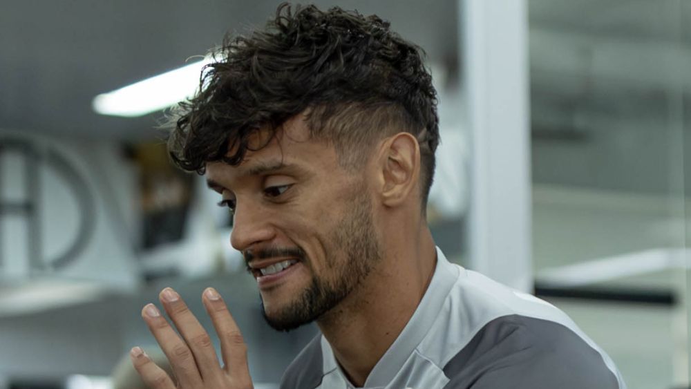 Scarpa, do Atlético, posta foto com jogador do Palmeiras, faz mistério e ironiza Willian