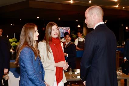 Membros das realezas britânica e espanhola