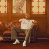 Novos uniformes do Liverpool para a temporada 2025/26
