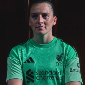 Novos uniformes do Liverpool para a temporada 2025/26