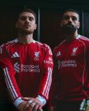 Novos uniformes do Liverpool para a temporada 2025/26