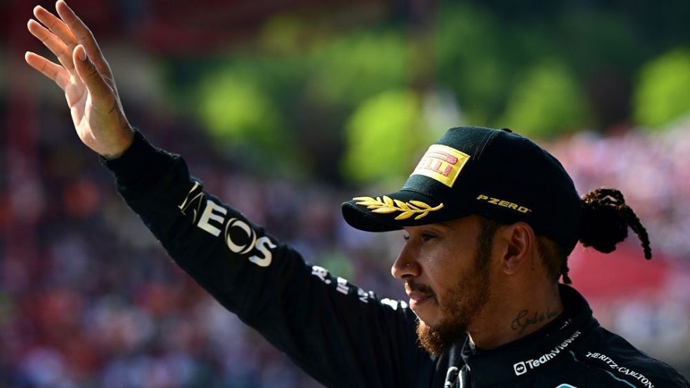 Lewis Hamilton lembra de depressão por bullying, racismo e pressão na Fórmula 1