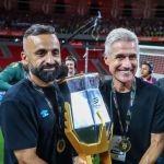 Auxiliar de Luís Castro no Grêmio ironiza reclamações do Inter após título gaúcho