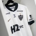 Escalação do Atlético: interino surpreende e muda ataque para jogo contra o Grêmio