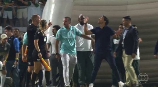 Abel Ferreira após o jogo do Palmeiras contra o Fluminense, pelo Brasileirão