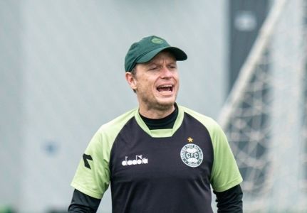 Fernando Seabra, técnico do Coritiba