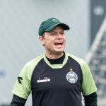 Com novidades, Seabra prepara Coritiba para encarar Corinthians pelo Brasileiro