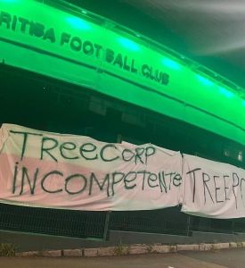 Protesto da torcida do Coritiba