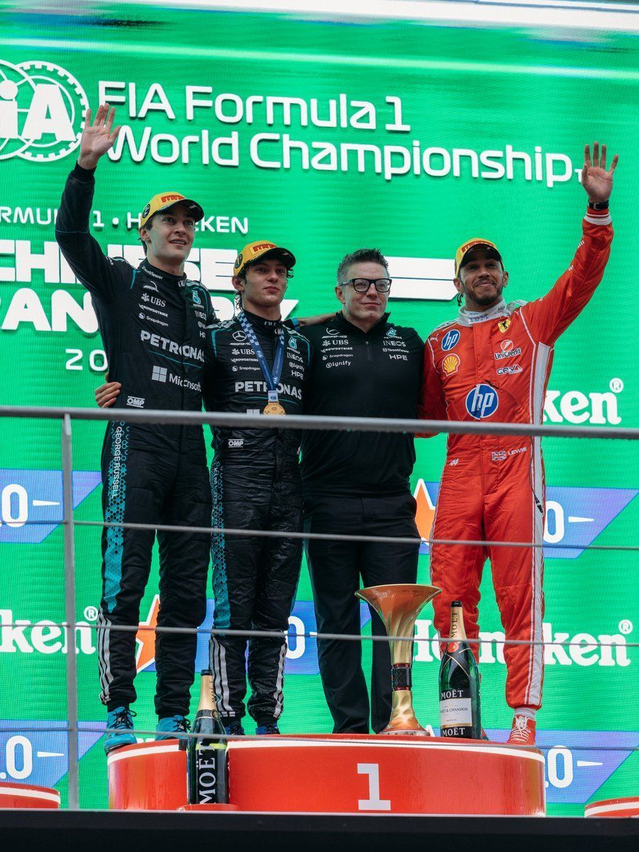 Antonelli faz história, vence GP da China, e Hamilton tem primeiro pódio na Ferrari