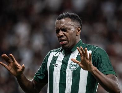 Jacy marcou o primeiro gol do Coritiba contra o Corinthians