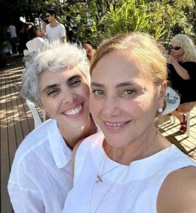 Heloisa Périssé e elenco de 'Êta Mundo Melhor!' em festa de Walcyr Carrasco