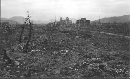 Destruição em Hiroshima, após o ataque nuclear