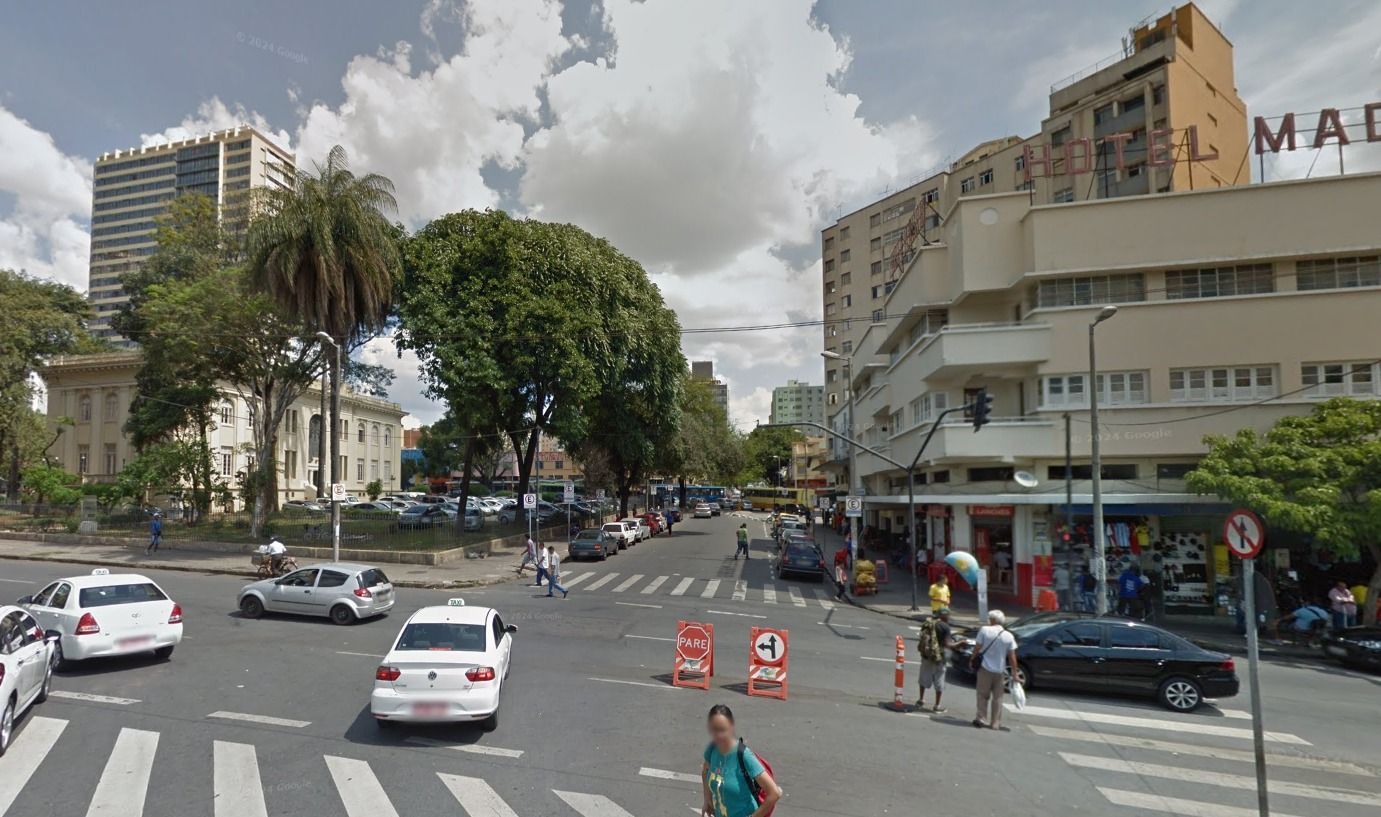 Homem é morto com facada no peito dentro de bar próximo à rodoviária de BH