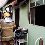 Homem morre em incêndio na própria casa em Ribeirão das Neves, na Grande BH