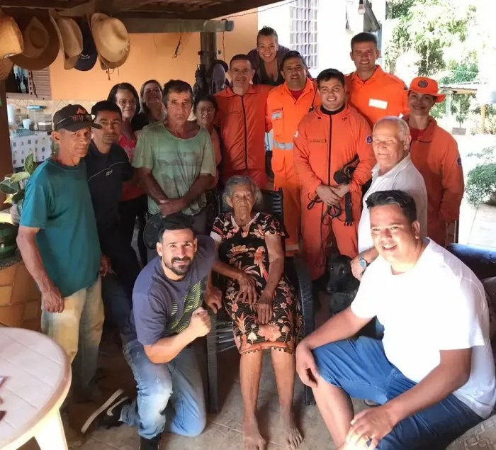 Senhora foi encontrada a cerca de 5 km do local em que mora. Senhora foi encontrada a cerca de 5 km do local em que mora.