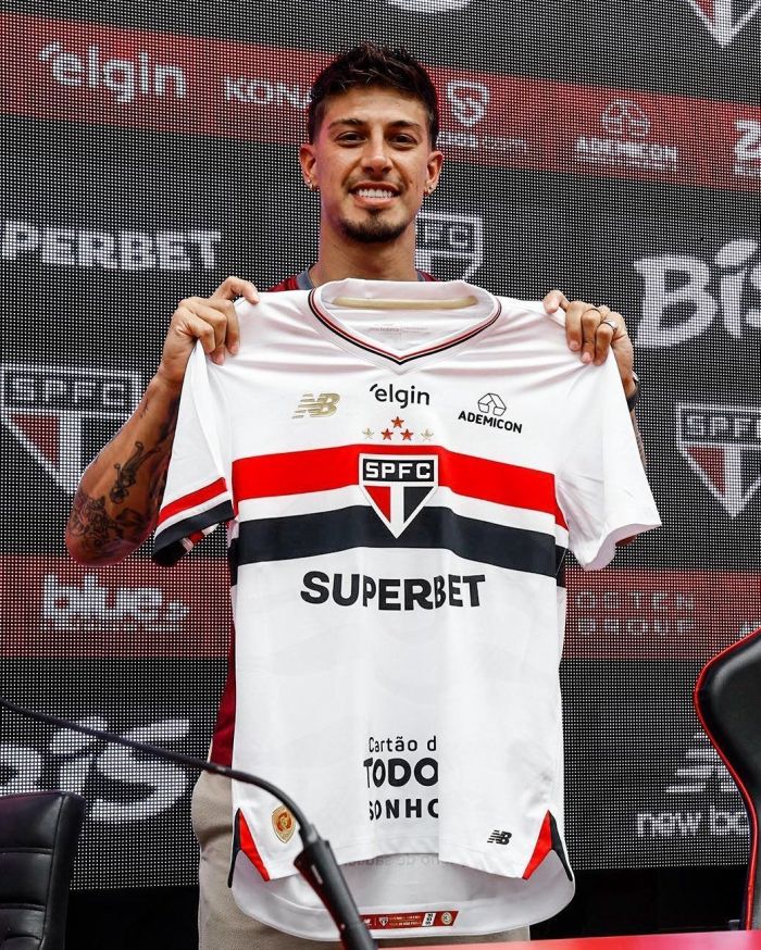 Rigoni foi apresentado no São Paulo e vestirá a camisa 77