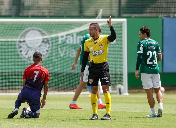 Palmeiras realiza jogo treino contra Desportivo Brasil
