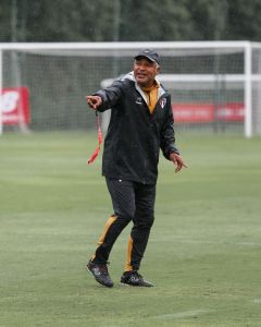 Roger comanda segundo treino como técnico do São Paulo
