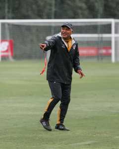 Roger comanda segundo treino como técnico do São Paulo