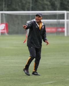 Roger comanda segundo treino como técnico do São Paulo