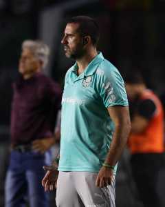 João Martins, auxiliar técnico de Abel Ferreira, comandou o Palmeiras contra o Vasco