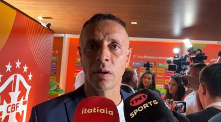 Rafinha dá voto de confiança para trabalho de Roger Machado no São Paulo