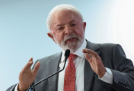 Lula aposta em mutirões e atendimento itinerante para reduzir filas no SUS